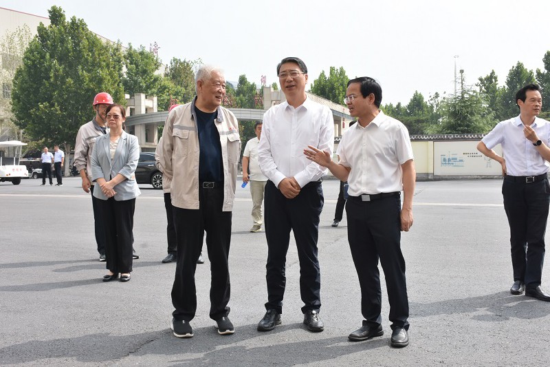 河南省副省長(cháng)劉尚進(jìn)蒞臨公司視察指導工作